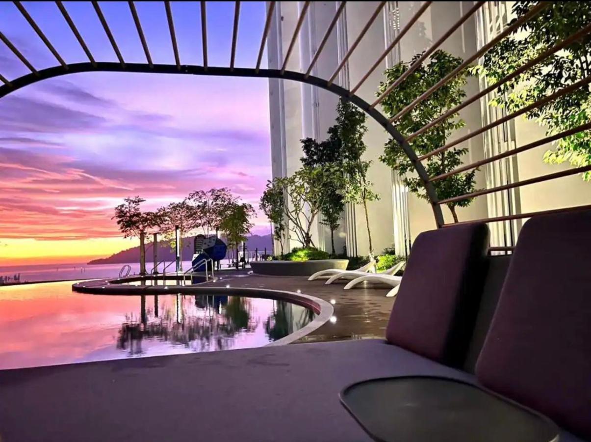 Kota Kinabalu City Centre @ The Shore By Casa Yolo Екстер'єр фото