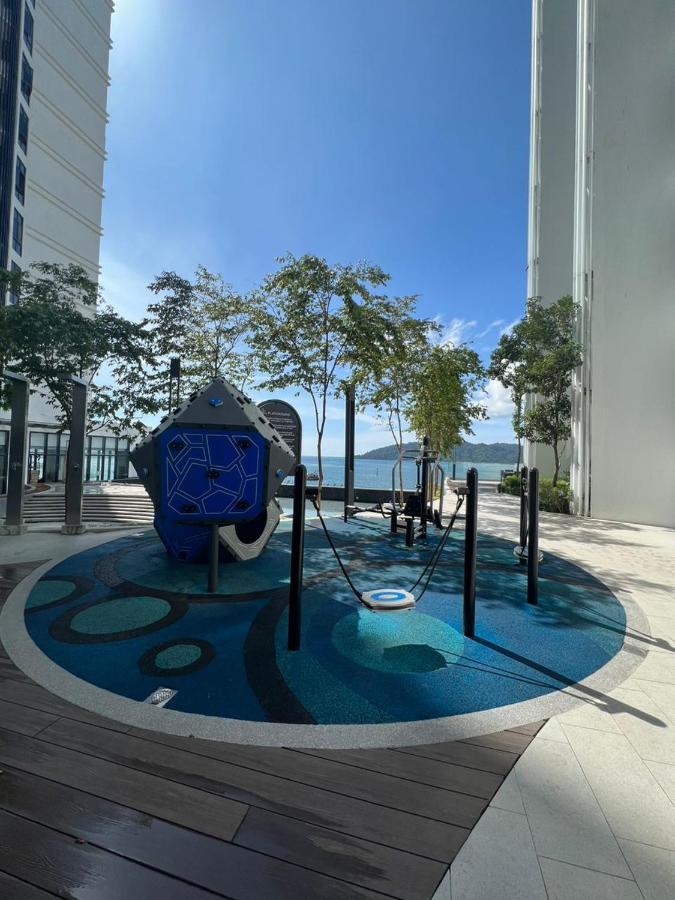 Kota Kinabalu City Centre @ The Shore By Casa Yolo Екстер'єр фото