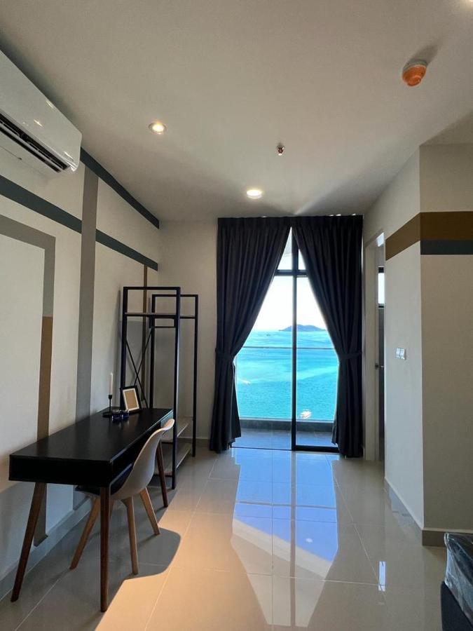 Kota Kinabalu City Centre @ The Shore By Casa Yolo Екстер'єр фото