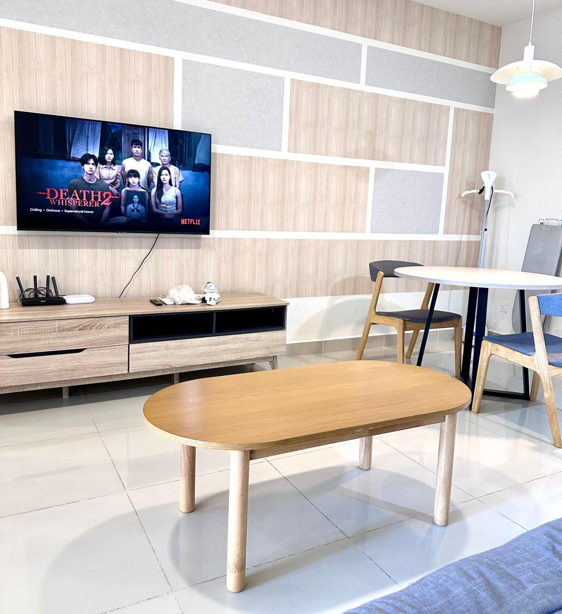 Kota Kinabalu City Centre @ The Shore By Casa Yolo Екстер'єр фото